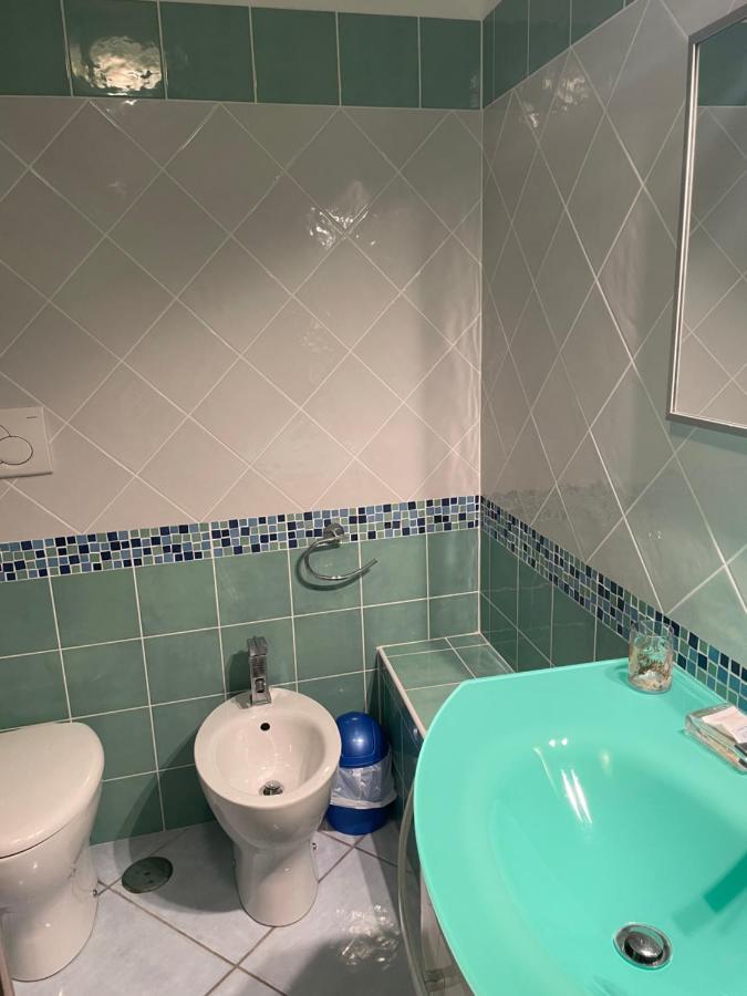 B&B La Terrazza Sul Porto Ponza Ngoại thất bức ảnh