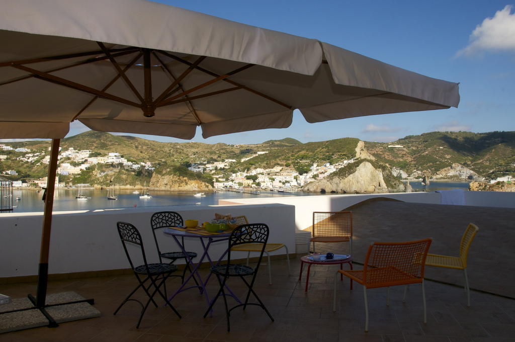 B&B La Terrazza Sul Porto Ponza Ngoại thất bức ảnh