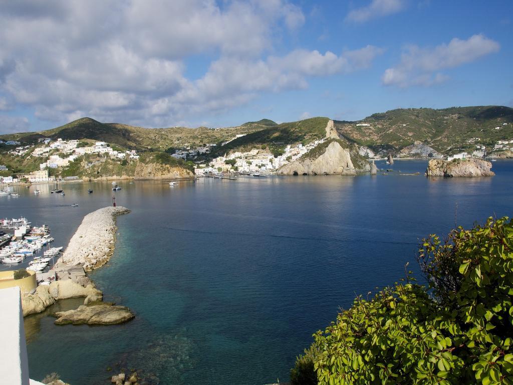 B&B La Terrazza Sul Porto Ponza Ngoại thất bức ảnh