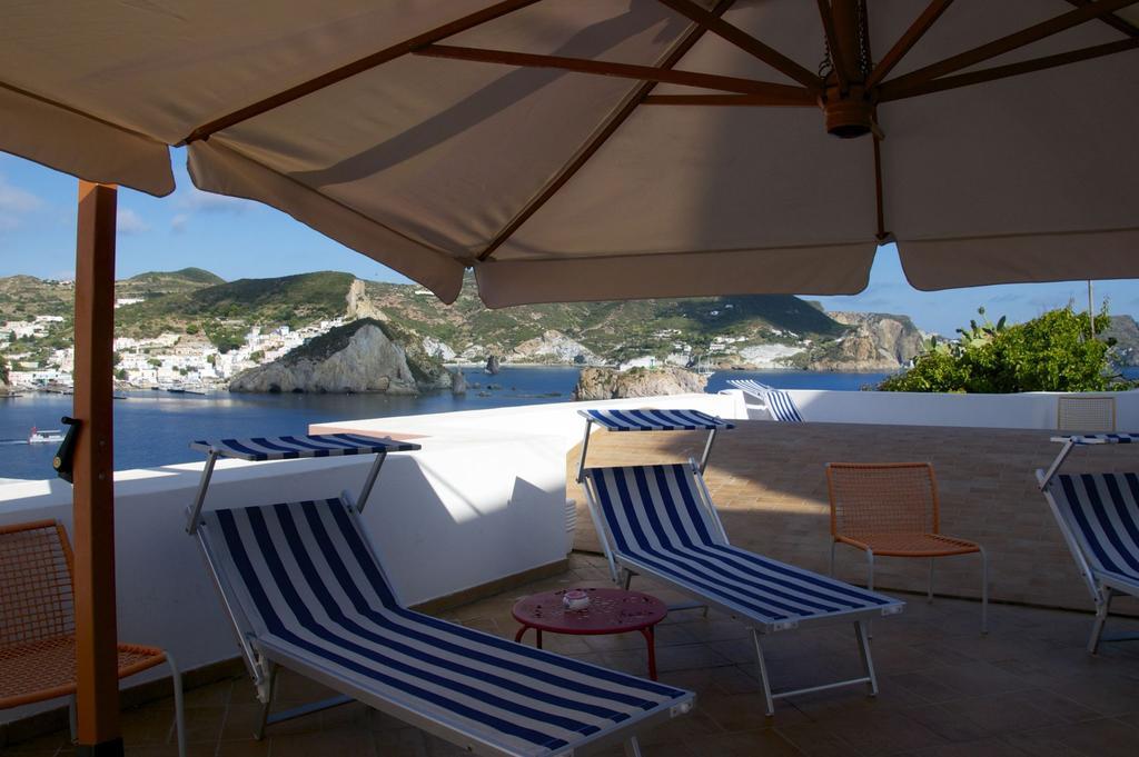 B&B La Terrazza Sul Porto Ponza Ngoại thất bức ảnh