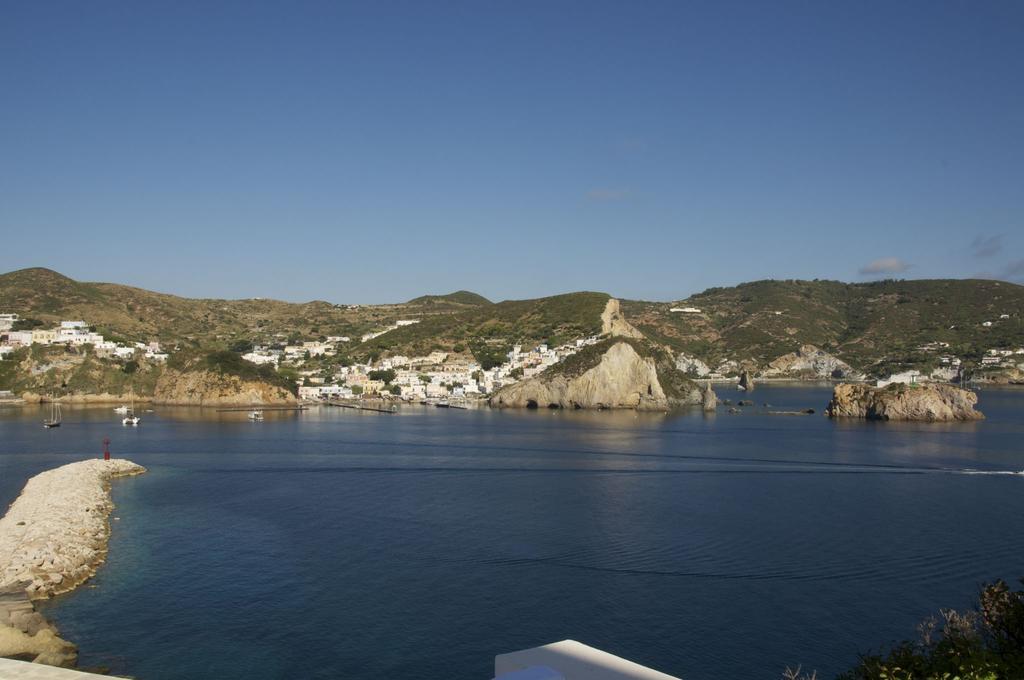 B&B La Terrazza Sul Porto Ponza Ngoại thất bức ảnh