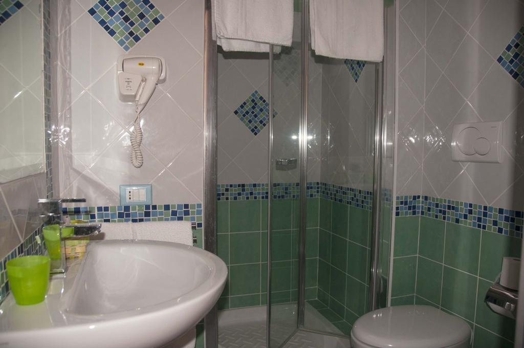 B&B La Terrazza Sul Porto Ponza Ngoại thất bức ảnh