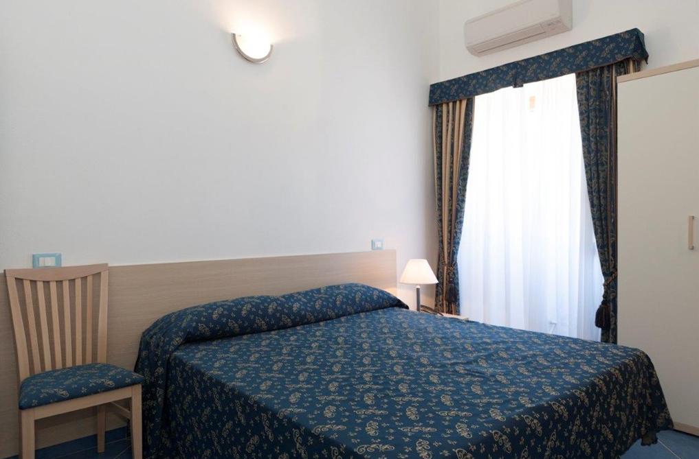 B&B La Terrazza Sul Porto Ponza Ngoại thất bức ảnh